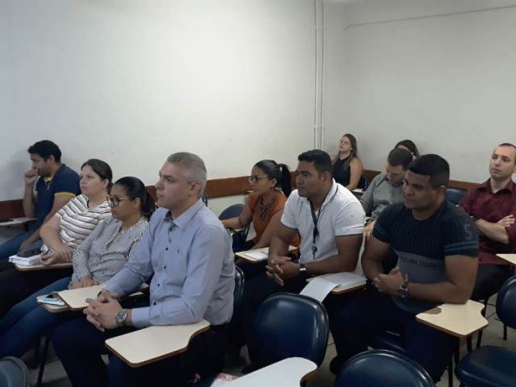 Escola de Governo realiza palestra sobre contratação na modelagem facilities