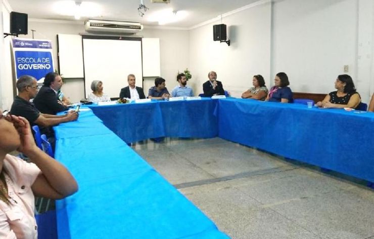 Evento reúne ex-gestores da Escola de Governo para discutir futuro da educação continuada