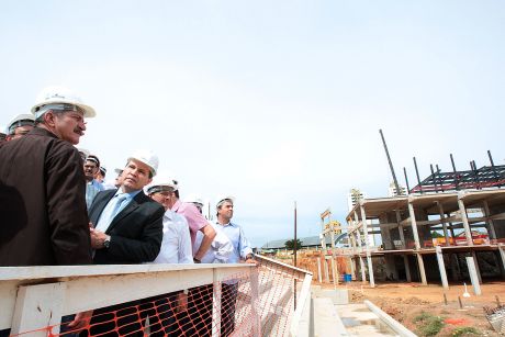 Ministro do Esporte e Silval Barbosa constatam avanço das obras da Arena Pantanal em visita nesta segunda