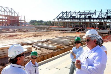 Secretário de Meio Ambiente vistoria obras da Copa em Cuiabá.