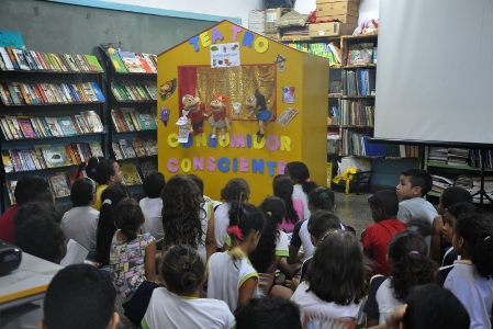 Procon Estadual realiza ações educativas na Escola Municipal 8 de Abril