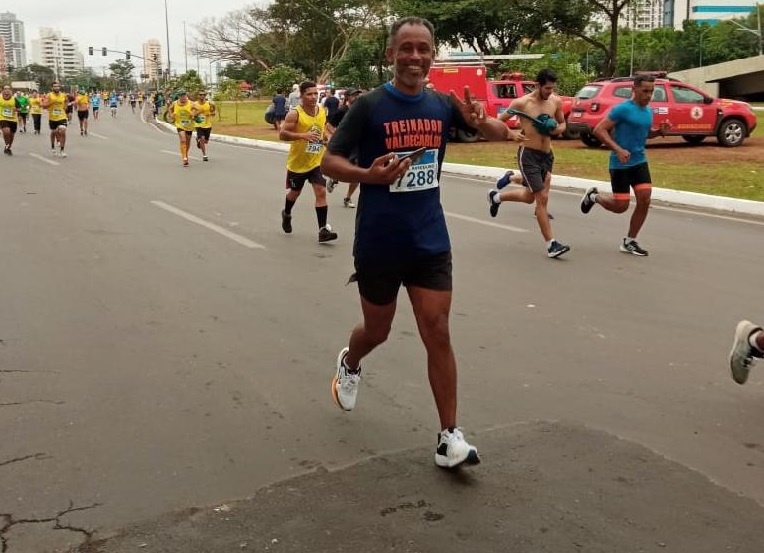 Seplag e MT Saúde realizam corrida no Parque das Águas em homenagem ao Dia do Servidor