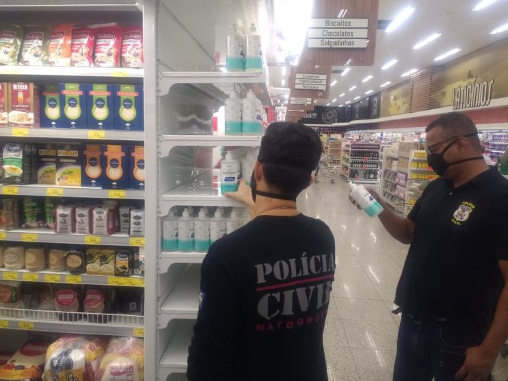 Governo de MT realiza fiscalização de produtos alimentícios e higiene em comércios