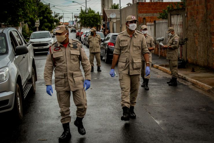 Dia Nacional do Bombeiro é comemorado com promoção de oficiais e praças em MT