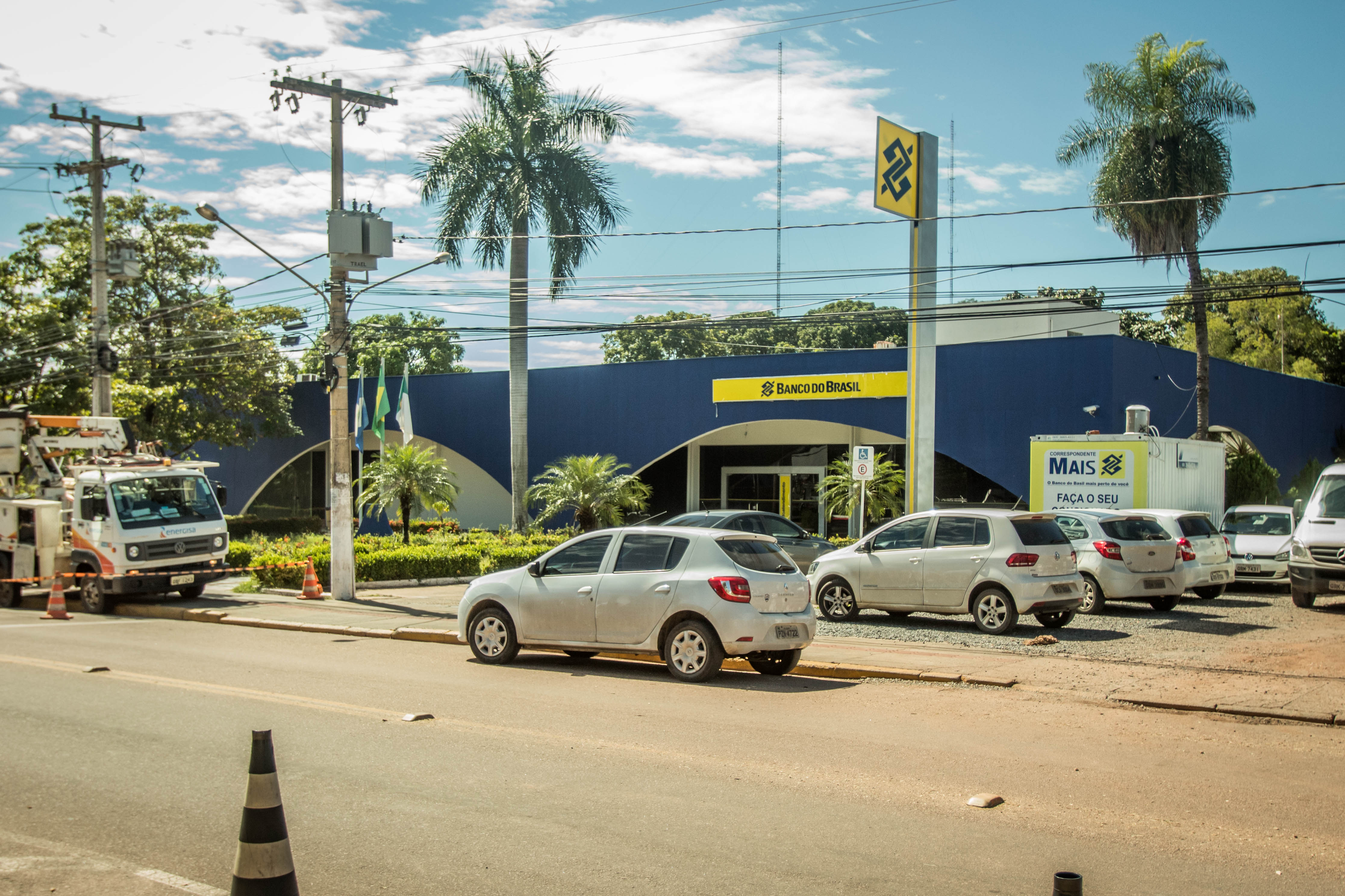 Servidores públicos estaduais de MT recebem salário nesta sexta-feira, dia 26