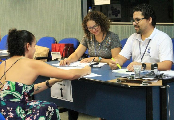 Estado já empossou 54% dos aprovados no concurso da Educação