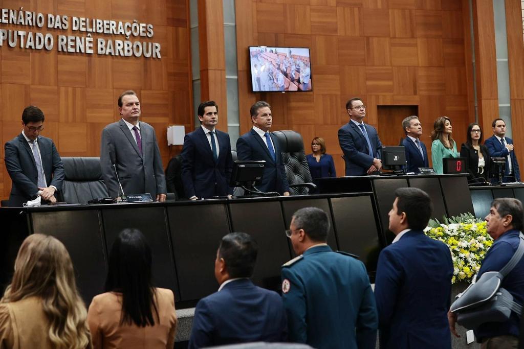 Governador apresenta metas e balanço de gestão durante abertura dos trabalhos da AL-MT