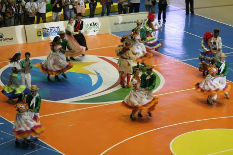 Estados são homenageados na abertura das Olimpíadas Escolares 2012