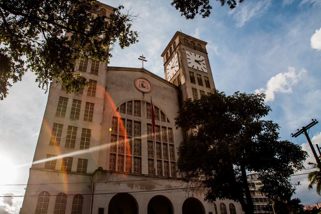 De pau a pique a concreto, Catedral do Senhor de Bom Jesus é símbolo de transformação