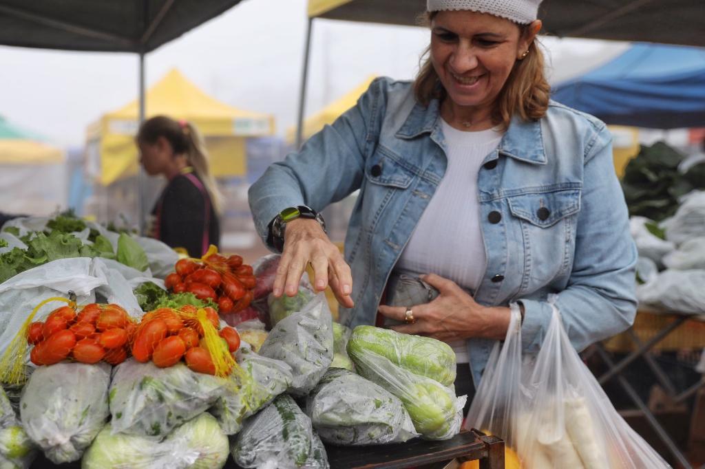 Feira é a oportunidade de comprar diretamente dos produtores familiares - Foto: Christiano Antonucci/Secom-MT 